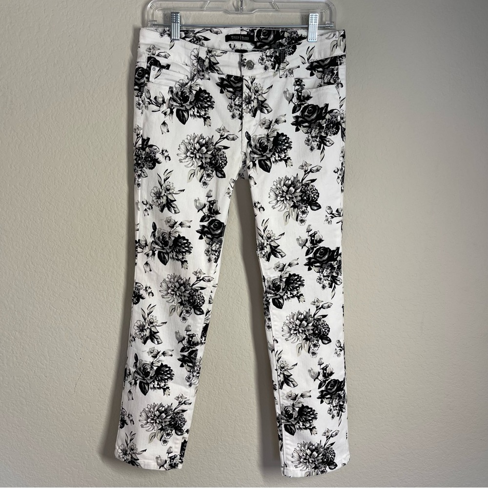 White House Black Market Black Rose Floral Blanc Women's Slim Ankle Denim Pant